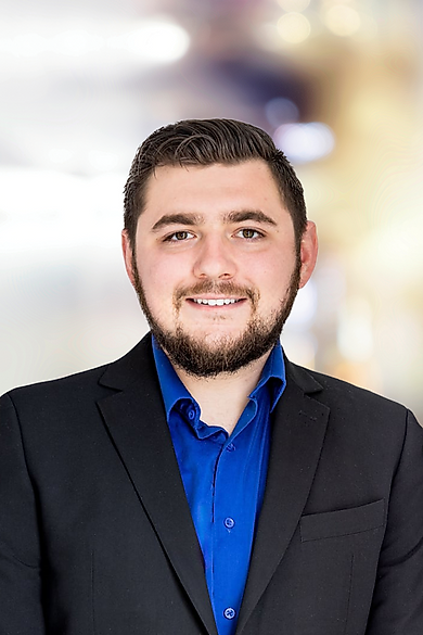Portrait of Noah Bates, REALTOR®.